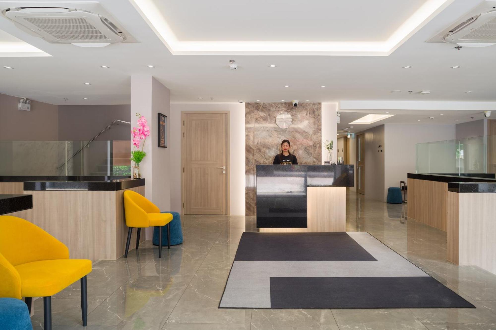 T2 The Portal Sukhumvit Hotell Bangkok Exteriör bild