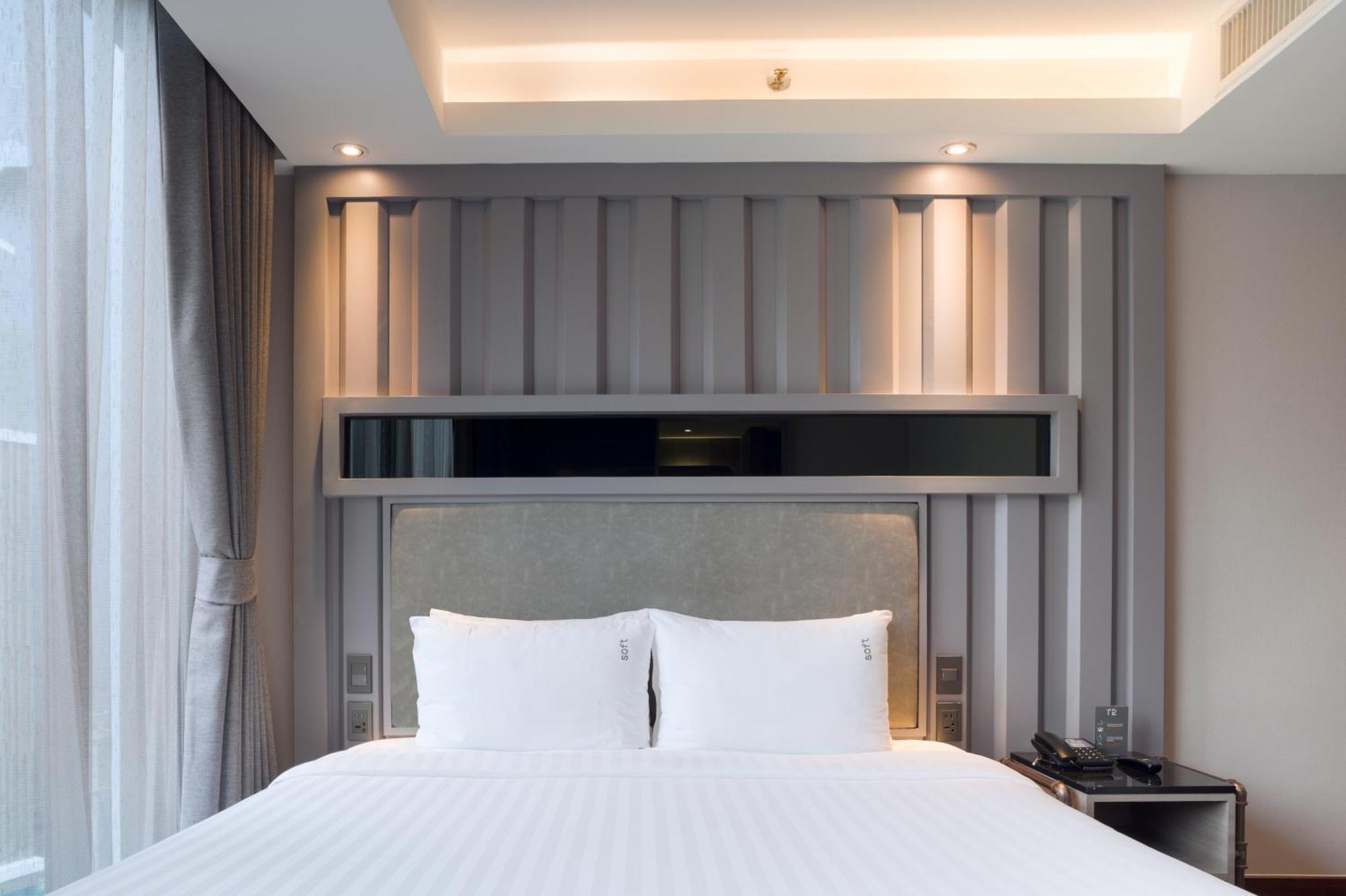 T2 The Portal Sukhumvit Hotell Bangkok Exteriör bild