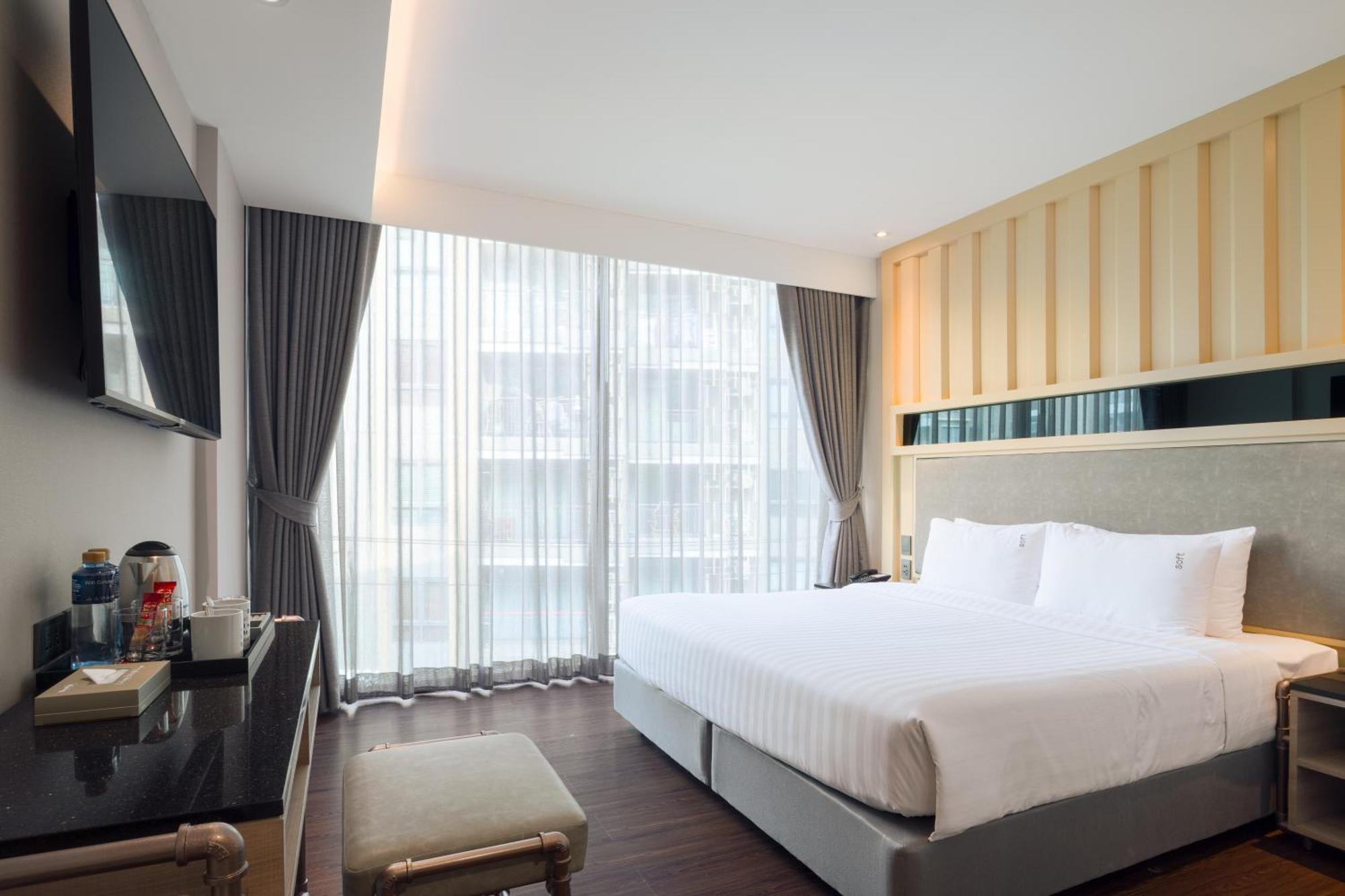 T2 The Portal Sukhumvit Hotell Bangkok Exteriör bild