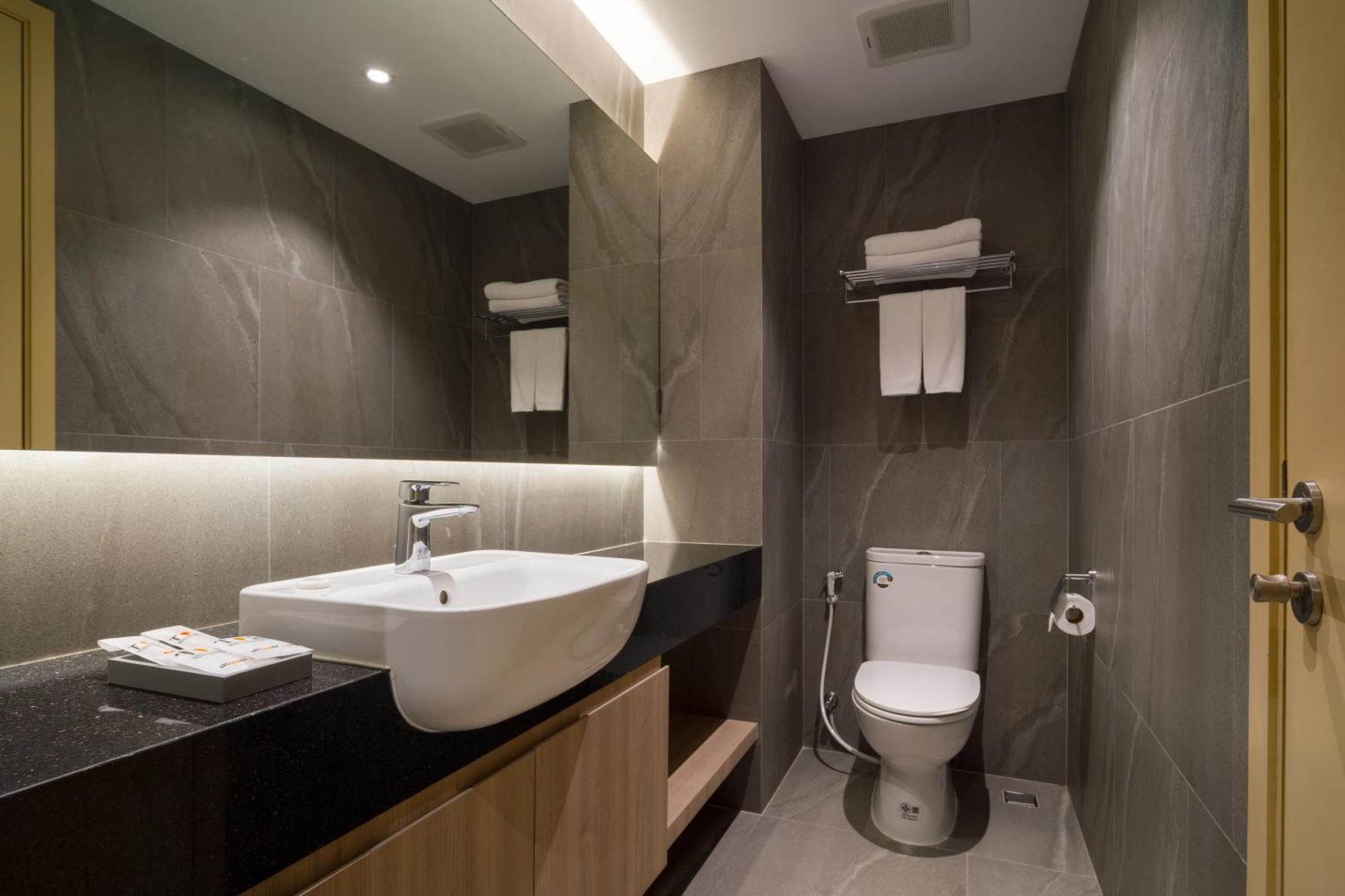 T2 The Portal Sukhumvit Hotell Bangkok Exteriör bild