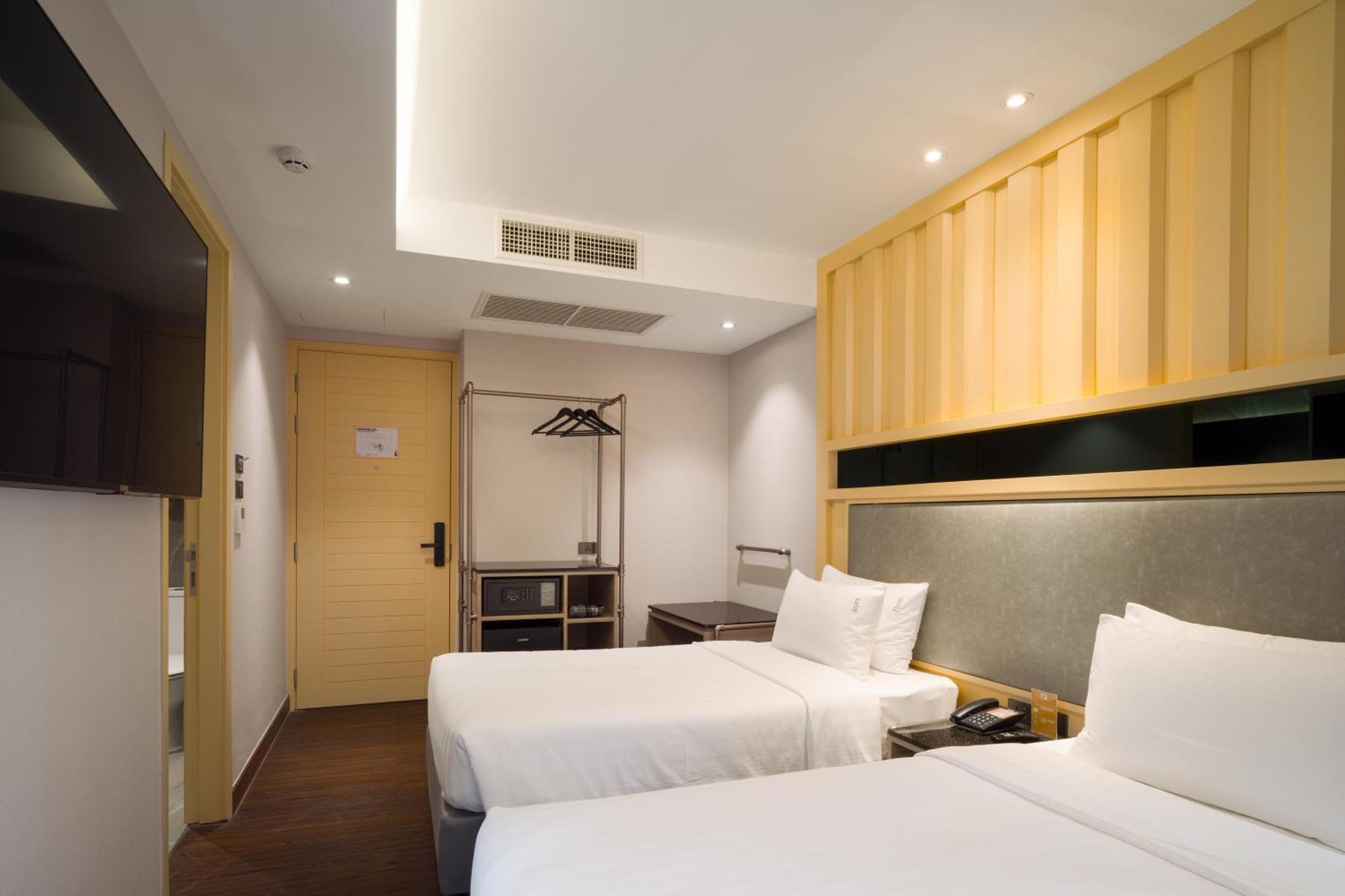 T2 The Portal Sukhumvit Hotell Bangkok Exteriör bild