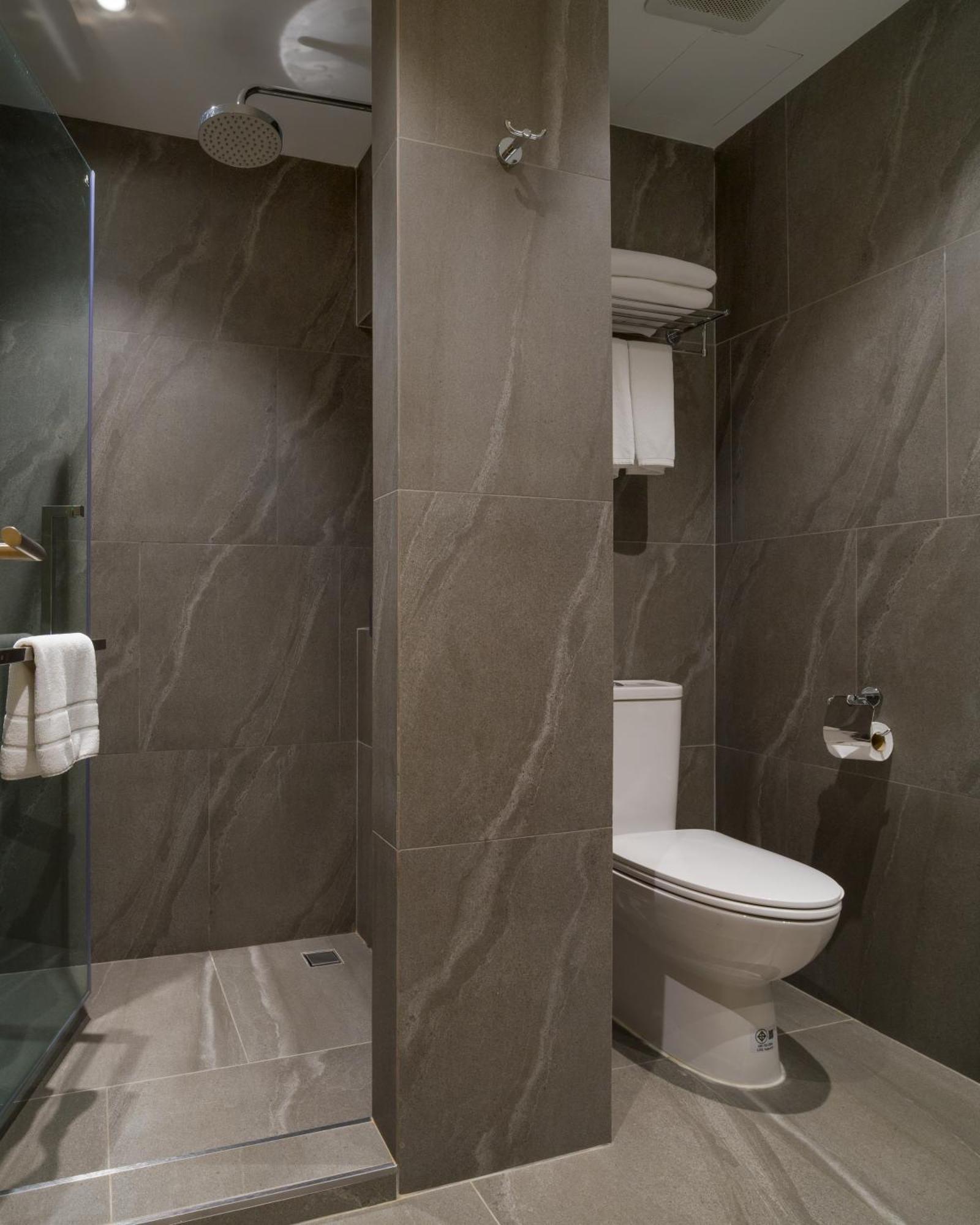 T2 The Portal Sukhumvit Hotell Bangkok Exteriör bild